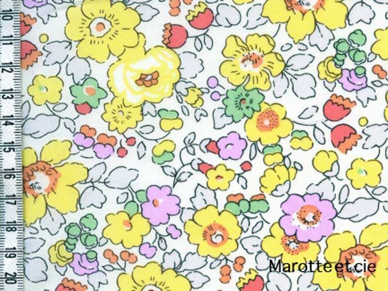 Coupon Liberty Betsy jaune 65*45cm dans Tissus Liberty par Marotte et Cie
