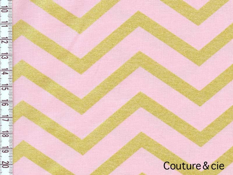 Tissu Sleek Chevron Pearlized, Blush dans MICHAEL MILLER par Couture et Cie