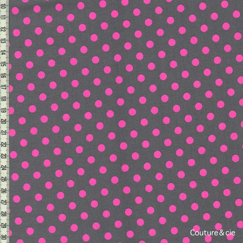 Tissu \\"Neo Dot\\" gris à pois rose fluo dans MICHAEL MILLER par Couture et Cie