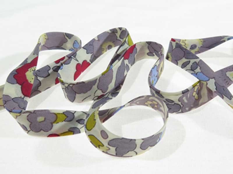 Biais Liberty Betsy Pierre de Lune, x10cm dans Biais Liberty par Couture et Cie