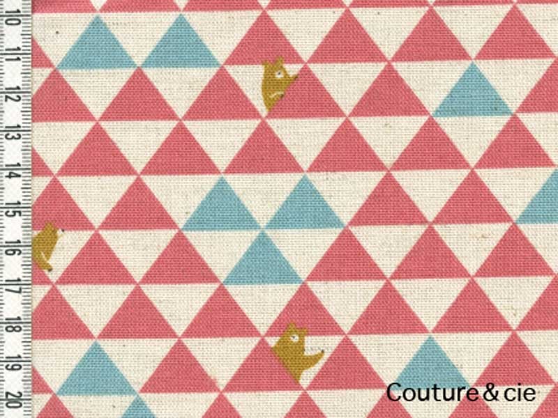 Tissu Triangles et Ours rose dans Kokka par Couture et Cie