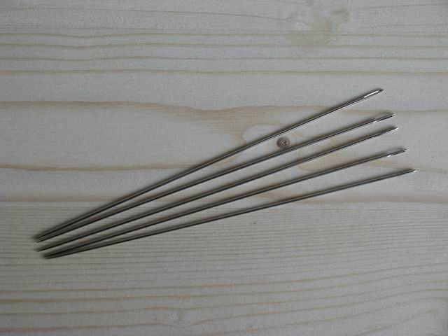 LOT DE 5 LONGUES AIGUILLES 12.5 cm dans Fournitures poupées par Marotte et Cie