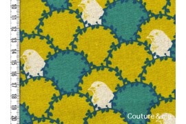Tissu Oiseau vert et moutarde dans Echino par Couture et Cie
