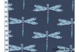 Tissu Art Gallery Fabrics Libellules, collection Nightfall, x10cm dans ART GALLERY FABRICS par Couture et Cie