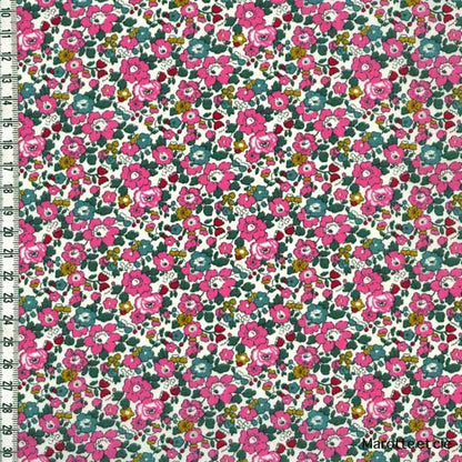 Coupon Liberty Betsy ann pivoine 65*45cm dans Tissus Liberty par Marotte et Cie