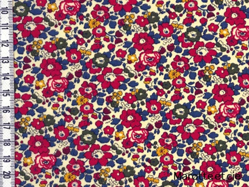 Coupon Liberty Betsy ann rouge 65*45cm dans Tissus Liberty par Marotte et Cie