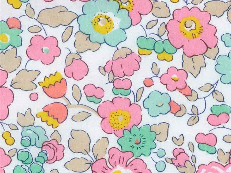 Tissu Liberty Betsy cupcake, 45x65cm dans Catégories par Marotte et Cie