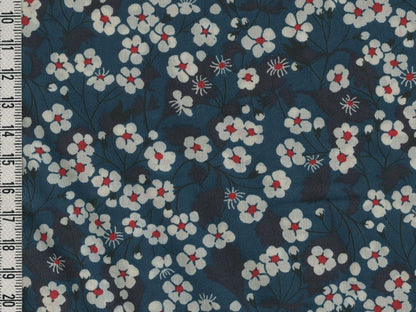 Liberty mitsi bleu, coupon 50*137cm dans Tissus LIBERTY OF LONDON par Couture et Cie