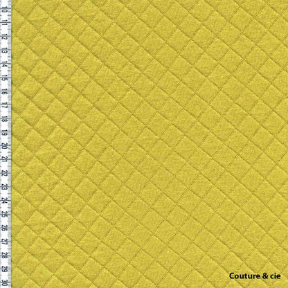 Jersey matelassé France Duval Stalla banane, x10cm dans FRANCE DUVAL STALLA par Couture et Cie