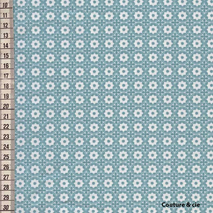 Tissu Esterelle bleu glacier x10cm dans LINNAMORATA par Couture et Cie