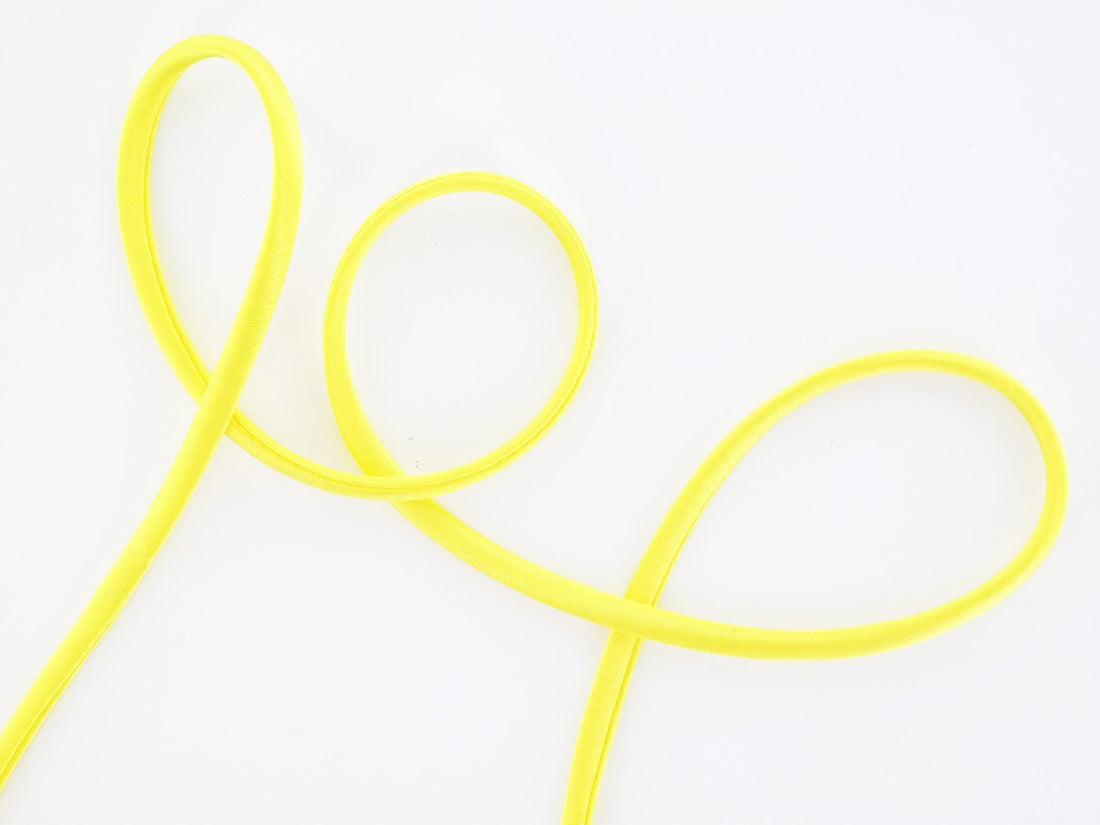 Cordon soie jaune fluo dans Cordons soie par Couture et Cie