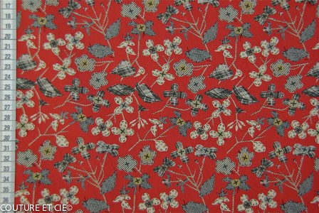 Tissu Liberty Haberdashery rouge, x 10 cm dans Tissus LIBERTY OF LONDON par Couture et Cie