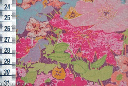 Liberty Hall Gardens rose dans Tissus LIBERTY OF LONDON par Couture et Cie