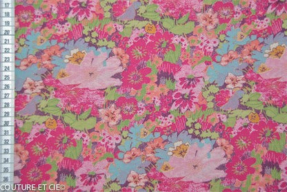 Liberty Hall Gardens rose dans Tissus LIBERTY OF LONDON par Couture et Cie