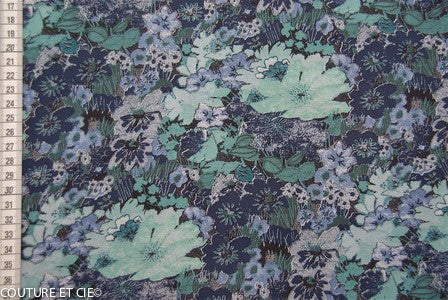 Liberty Hall Gardens bleu dans Tissus LIBERTY OF LONDON par Couture et Cie