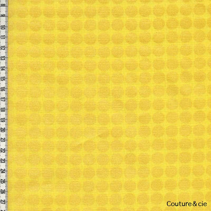 Tissu Mirror Ball Dot jaune dans MICHAEL MILLER par Couture et Cie