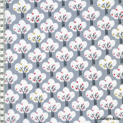 Tissu Mori Girls, Pommiers dans DASHWOOD STUDIO par Couture et Cie