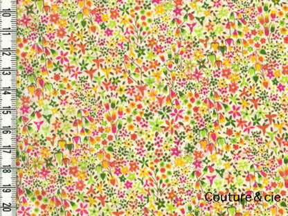 Tissu Liberty Eve B, x10cm dans Batistes Tana Lawn par Couture et Cie