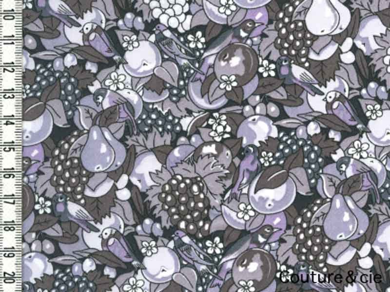 Tissu Liberty Osbornes gris, x10cm dans Batistes Tana Lawn par Couture et Cie