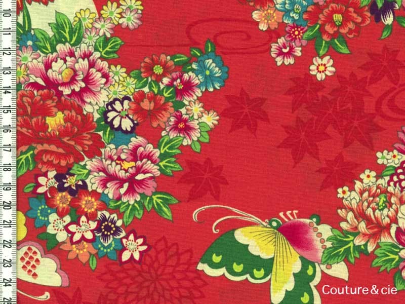 Tissu Fleurs et Papillons corail dans Kokka par Couture et Cie