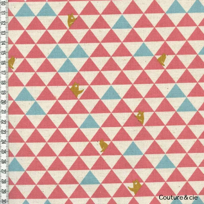 Tissu Triangles et Ours rose dans Kokka par Couture et Cie