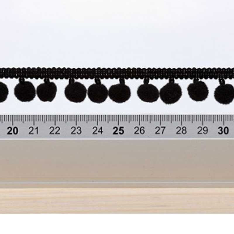 Galon pompons noir 18mm dans Galons pompons par Couture et Cie