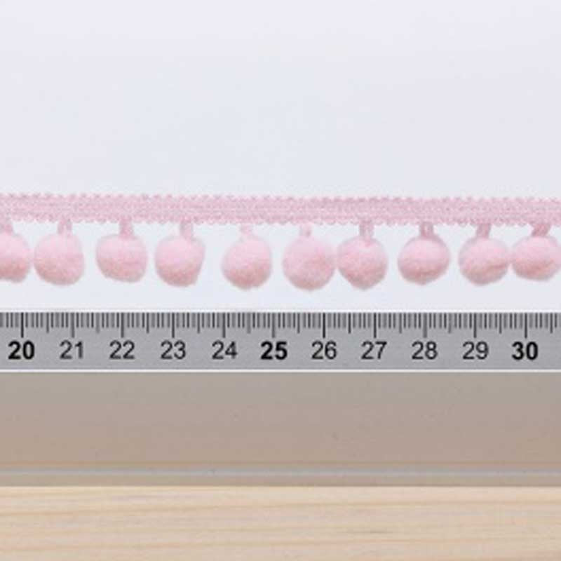 Galon pompons rose 18mm dans Galons pompons par Couture et Cie