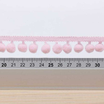 Galon pompons rose 18mm dans Galons pompons par Couture et Cie