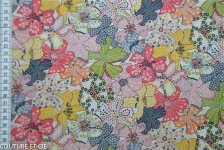 Tissu Liberty Mauvey A, x10cm dans Tissus LIBERTY OF LONDON par Couture et Cie