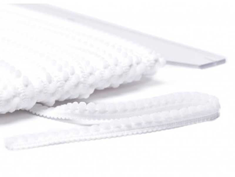 Galon Petits pompons blanc dans Galons pompons par Couture et Cie