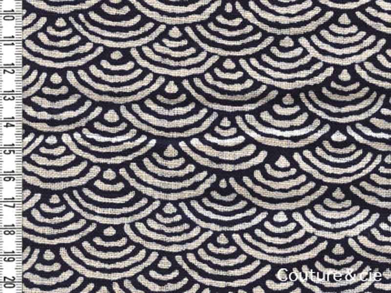 Tissu Seikaiha indigo, coupon 97*110cm dans Motifs traditionnels par Couture et Cie