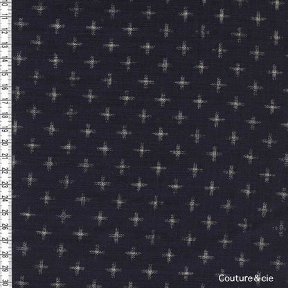 Tissu bleu indigo Juujimonyou, coupon 85x110cm dans Motifs traditionnels par Couture et Cie