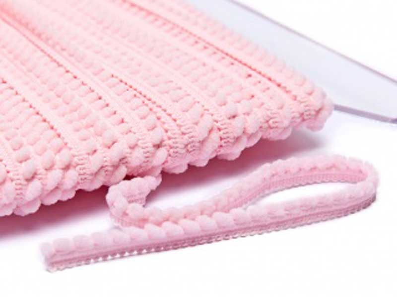 Galon Petits pompons rose dans Galons pompons par Couture et Cie