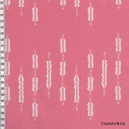 Tissu AGF Aura Fletchings rose collection Nightfall dans ART GALLERY FABRICS par Couture et Cie