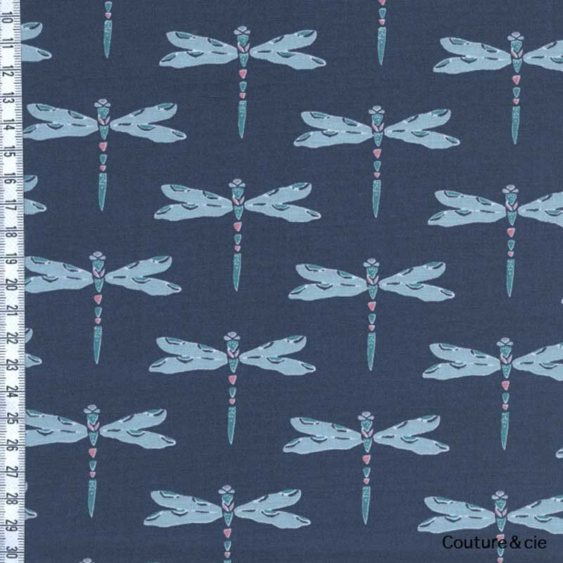 Tissu Art Gallery Fabrics Libellules, collection Nightfall, x10cm dans ART GALLERY FABRICS par Couture et Cie