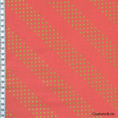 Tissu cotton and steel Dottie corail et or, x10cm dans COTTON + STEEL par Couture et Cie