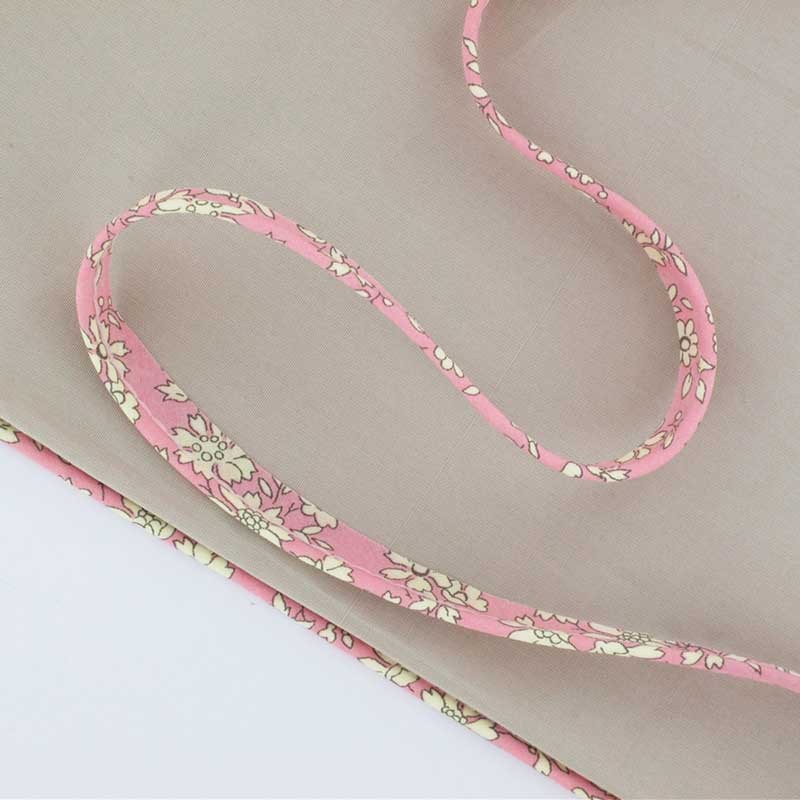 Passepoil Liberty Capel rose pâle, x10cm dans Passepoils Liberty par Couture et Cie