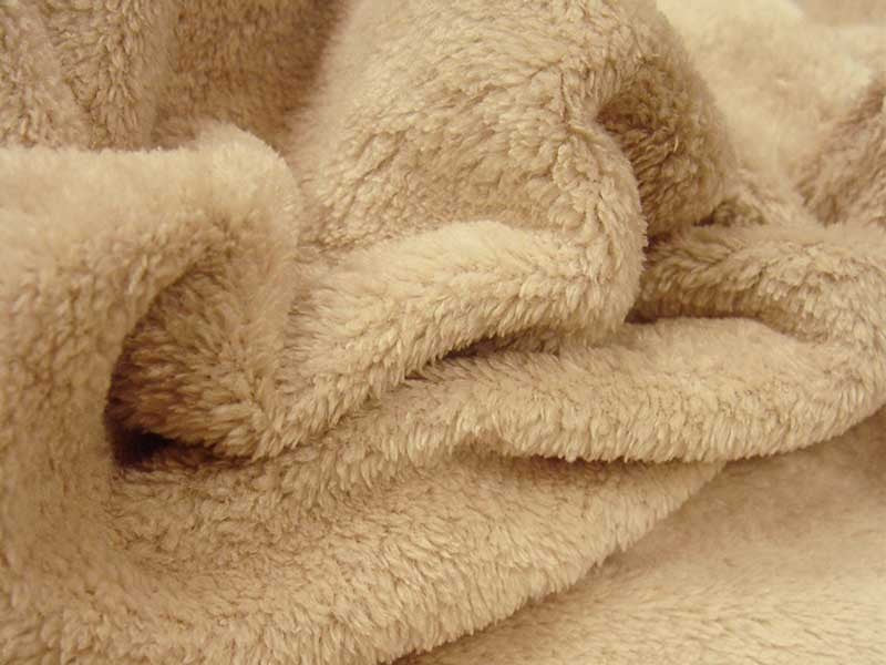 Teddydou beige dans Teddydou / Minky par Couture et Cie