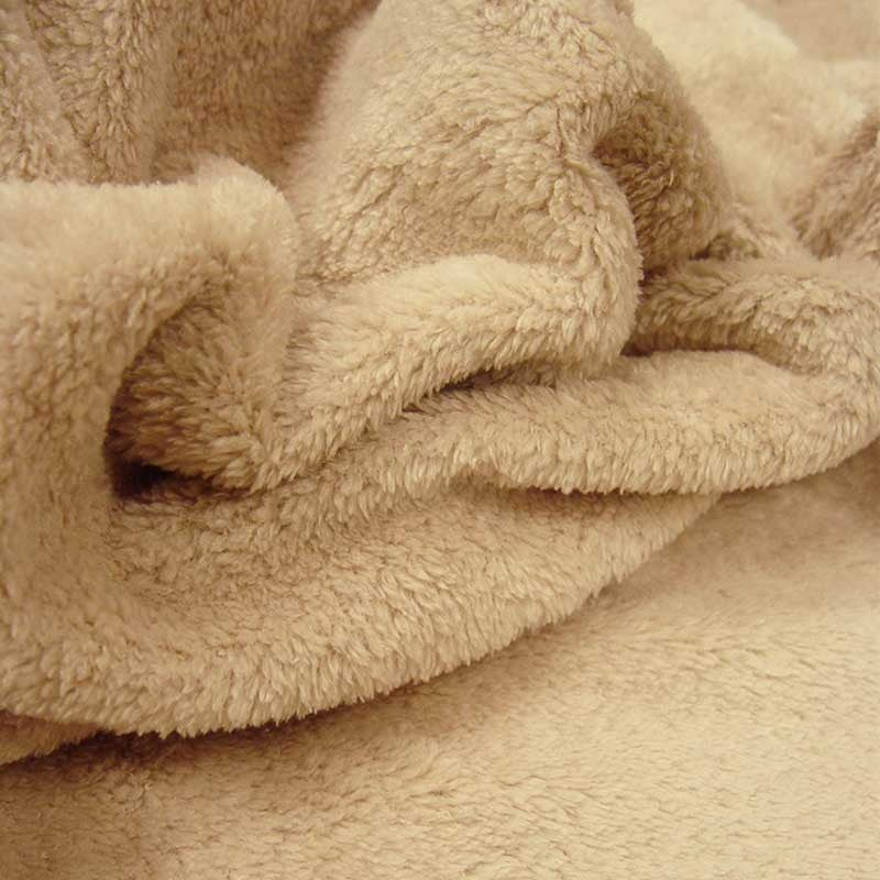 Teddydou beige dans Teddydou / Minky par Couture et Cie