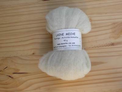 Laine mèche à feutrer en pelote 40 g dans Fournitures poupées par Marotte et Cie