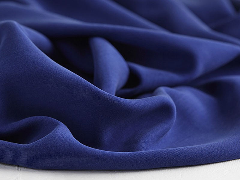 Tencel Meet Milk Twill medium bleu lapis, x10cm dans Tencel par Couture et Cie