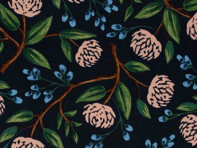 Tissu Canvas Rifle Paper Wildwood Peonies Blue navy, x10cm dans Rifle Paper Co par Couture et Cie