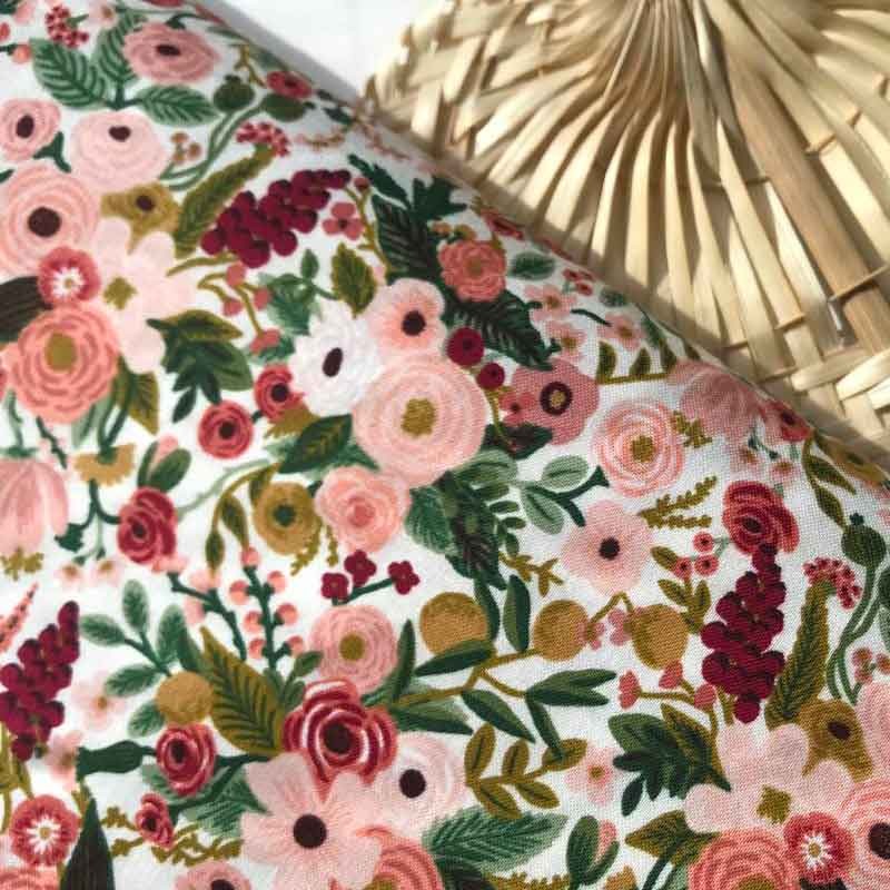 Tissu Rifle Paper Garden Party petite rose, x10cm dans Rifle Paper Co par Couture et Cie