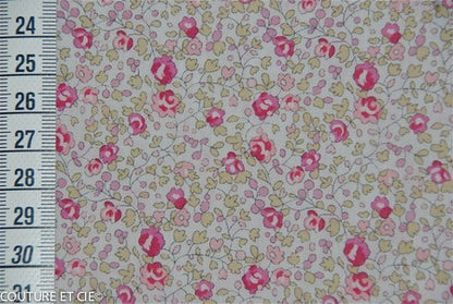 Tissu Liberty Eloise rose, x10cm dans Tissus LIBERTY OF LONDON par Couture et Cie