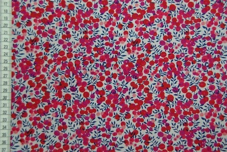Tissu Liberty Wiltshire rouge et bleu , x10cm dans Tissus LIBERTY OF LONDON par Couture et Cie