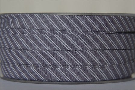 Biais gris rayé blanc dans Biais carreaux par Couture et Cie