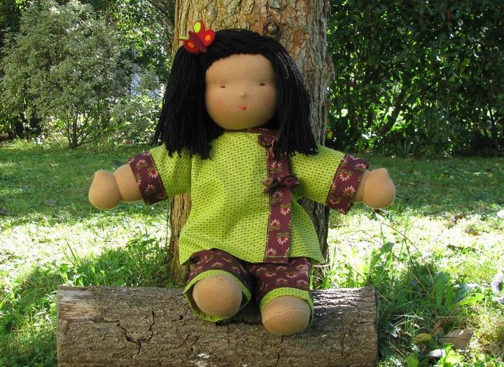 JADE 40 cm dans Poupées Waldorf par Marotte et Cie