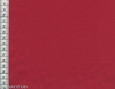 Popeline Fil à Fil cerise dans Tissus unis par Couture et Cie