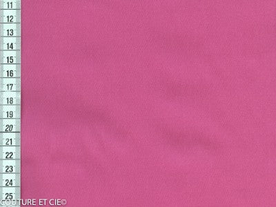 Popeline Fil à Fil framboise dans Tissus unis par Couture et Cie