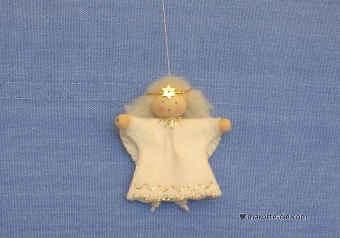 Kit ANGE EN FEUTRINE dans DÉCORATION DE NOEL &amp; DECO FEUTRINE par Marotte et Cie